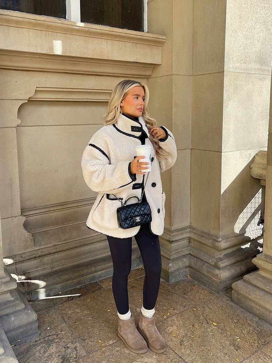 Bordeaux Puffer Jacket – Gesteppte Übergangsjacke in Crème