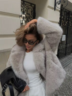 Minimalist Faux Jacket – Faux Fur Jacke in weichem Fell