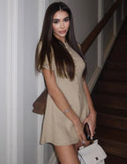 Santorini Knit Dress – Figurbetontes Strickkleid in Beige