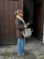 Oslo Faux Shearling Coat – Warmer Mantel in Lammfell-Optik mit Kontrast-Details