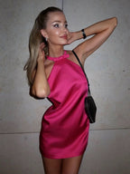 Monaco Ruched Mini – Gerafftes Minikleid in leuchtendem Pink